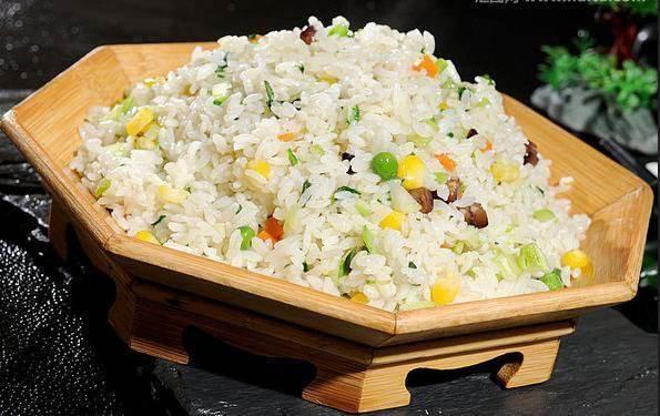三大主食,米饭、面条、馒头,哪个升血糖速度最快?医生这么说